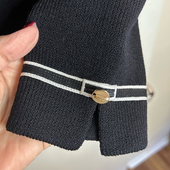 St. John’s Coat, elegant black and crema, gold bottoms, great condition - Picture 3 of 5